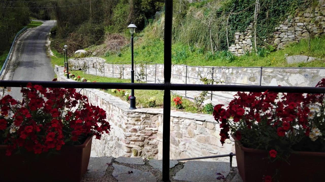 Borgo Di Codeglia - Country Rooms Рико дел Голфо ди Специя Екстериор снимка